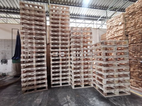 จำหน่ายไม้พาเลท สมุทรสาคร